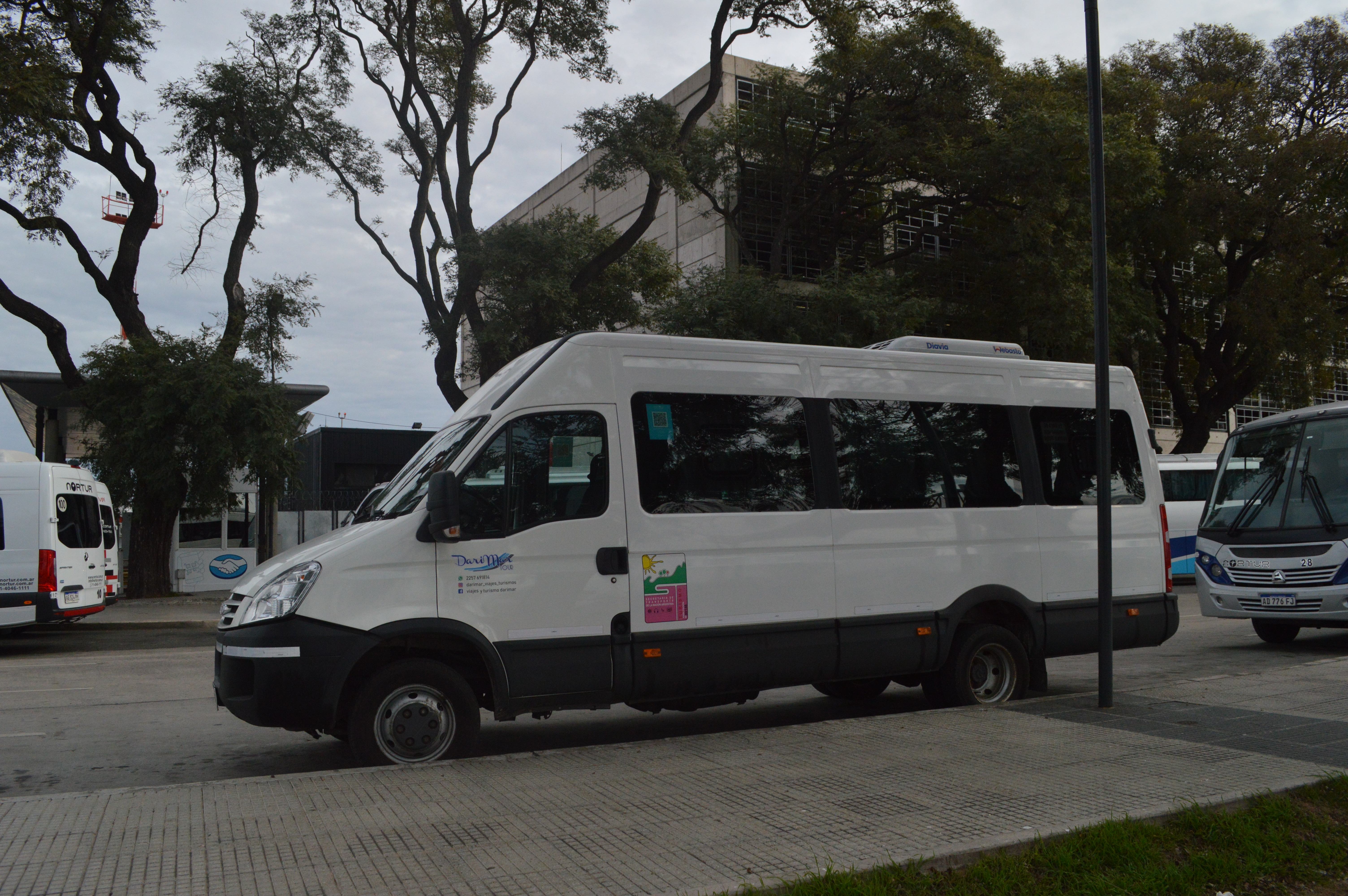 Combi DariMar en la terminal